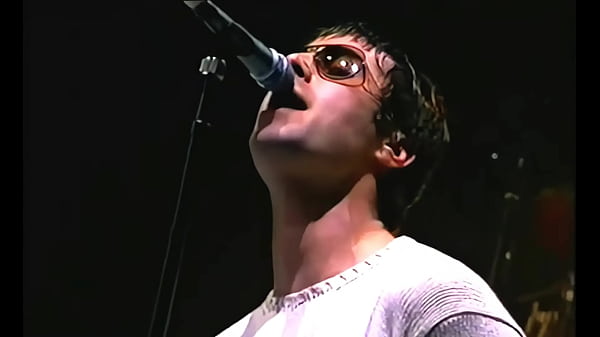 Liam y noel gallagher se follan al puto mundo en earls court 