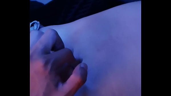 She feels an orgasm in her navel and i end up fucking her 