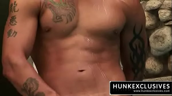 muscle hunk naked 
