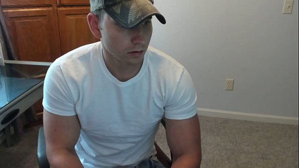 Cam boy jacking off_and shooting his hugeload!