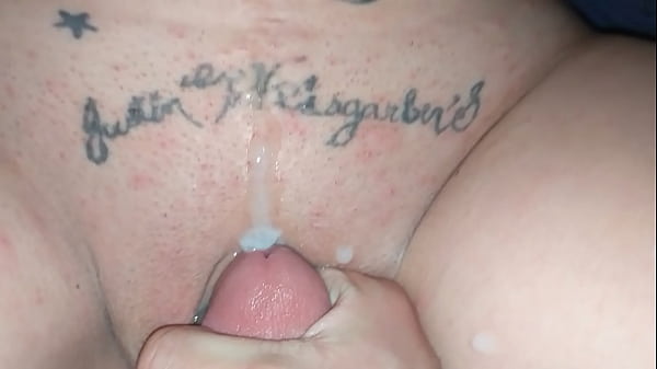 Cumming on her pussy