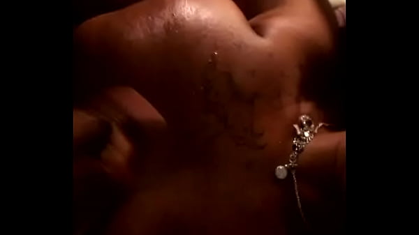 Nonton Oil, Sweat, And thumbnail