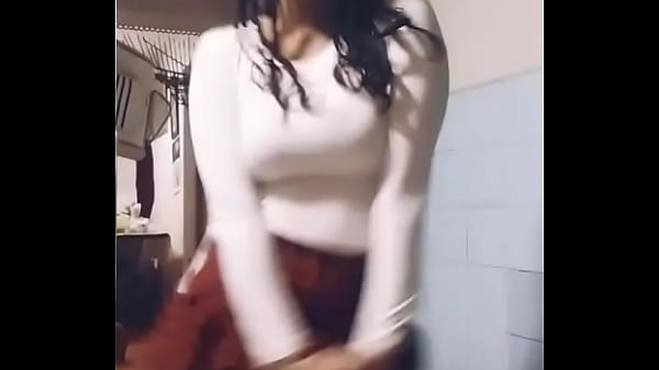 Meneando El Cuerpo Caliente thumbnail