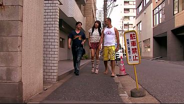 Nonton Tall Slim Japanese Teen Picked Up By Two Hung French Tourists thumbnail