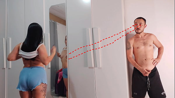 Comiminha meia irmã gostosa