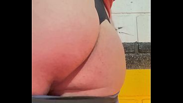 Bumbum branquinho provocando seu macho