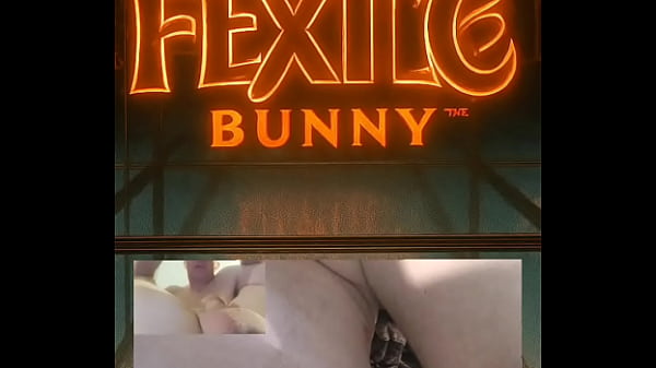 Nonton Mini Stretch N Flex Treat Mini-preview thumbnail