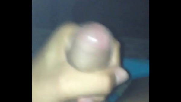 Novinho Sozinho na Punheta