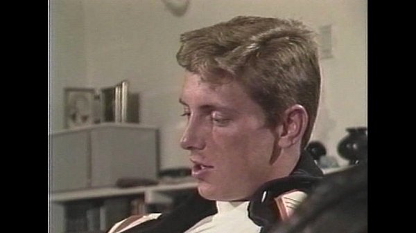 Play MP4 - VCA Gay - Dont Kiss Me Im Straight - scene 2 - video 1