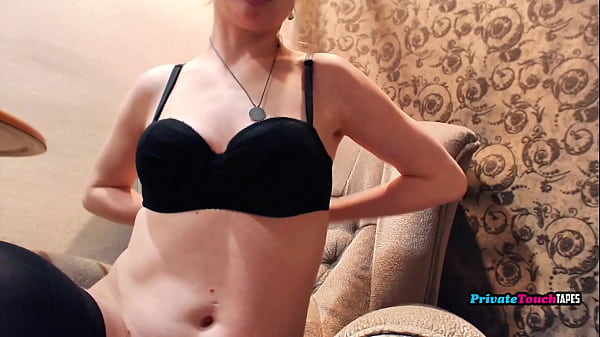 Sexy Russian Milf Masturbate Pussy With Big Banana And End Squirt Then Eat The Fruit thumbnail