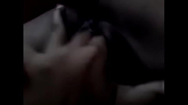 PUTA  VENEZOLANA SE MASTURBA PARTE 4 