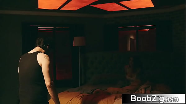 Nonton Wild Couple Fucking Like Crazy Before Going To Sleep thumbnail