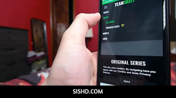 Nonton Stepsister Is Now Showing How Good She Can Suck A Big Dick thumbnail