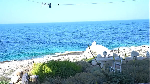 Play MP4 - All of Her Pissing's on 2023 Holiday