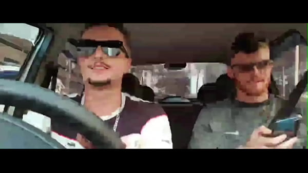 Carmona e_Erick Diaz batendo uma punheta ate gozardentro_do carrono centro de SP