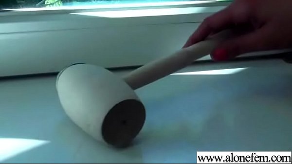 Sex Things Used As Toys On Cam By Horny Girl (noleta) mov-22 