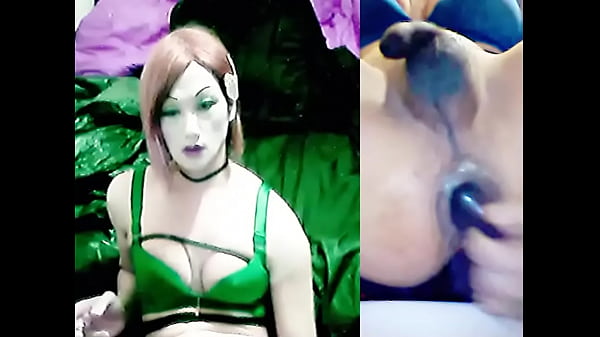 Play MP4 - 臭婊子偽娘&period;芊芝淫水流出