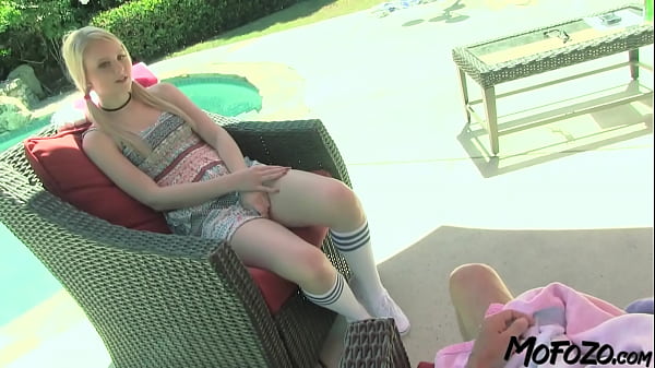 Mofozocom 18 year old step daughter is fucking with the step dad