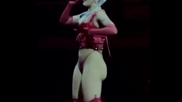 Nonton Big Mixed Bitt thumbnail