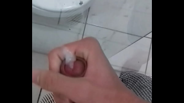 novinho dotado gozando gostoso