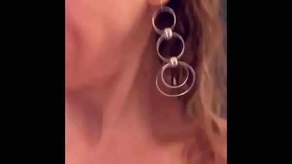 Play MP4 - Flashing and Sexy Snaps done in Barcelona