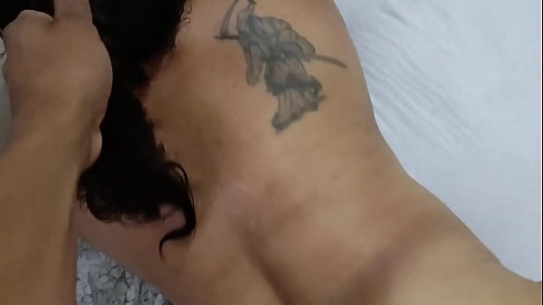 Sobrino se coge a su tita descuidada por el tito hay nada m&aacute;s riko que coger a una mujer de tu familia 