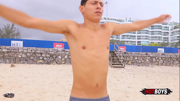 Play MP4 - Surfista tomando pirocada do dotado