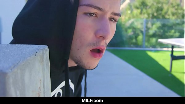 Play MP4 - MILF - Tattooed MILF Penny Archer Pleases Her Pervy Young Neighbor