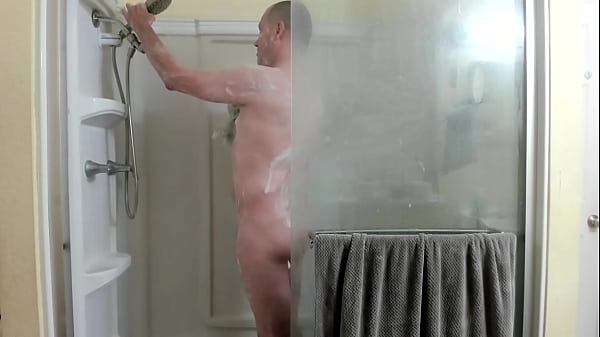 Play MP4 - Shower show &colon;&rpar;