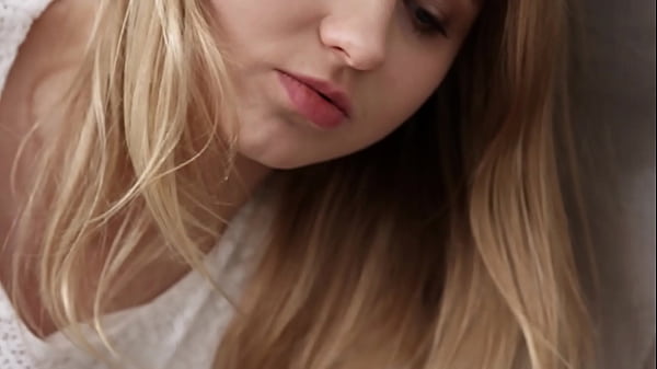 Nonton Light Fairy Enjoys Anal After Masturbating thumbnail