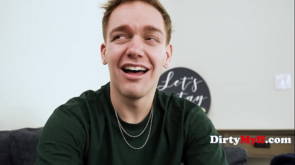 Kind_Blonde Step Mom_Helps MeDo A Trending ChallengeFor Fame CharliPhoenix