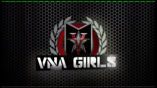 Maxine x goes dominant as she fucks stunning nysa nevers 