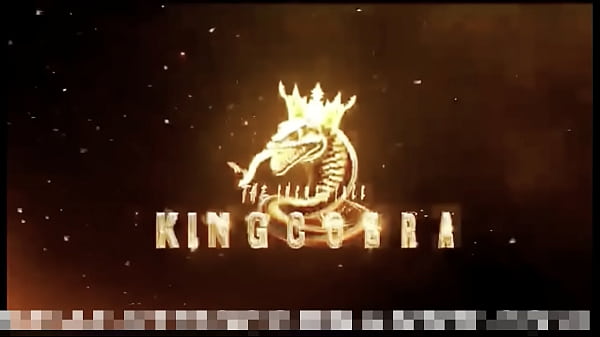 I need that big black cobra in my sexy muscle milf loves getting filled with the cobra