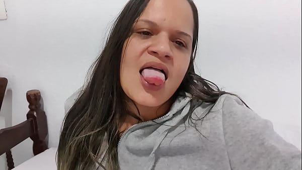 Play MP4 - Sara crente do c&uacute; quente