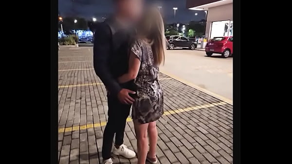 Nonton Sra.moema Namorando O Bbc No Estacionamento Do Mc Donalds E Depois Termina No Carro thumbnail