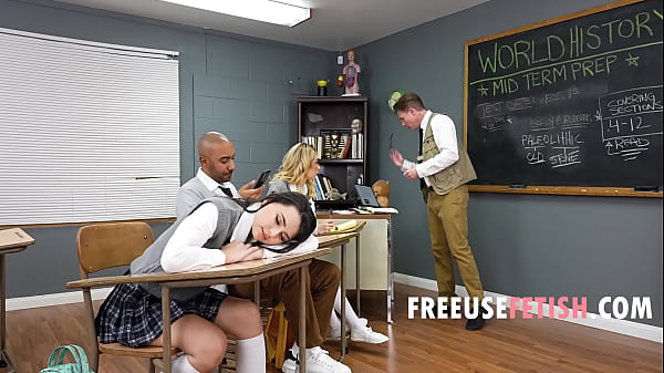 DreamingStudents Threeway FreeUse Fantasy