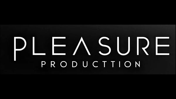 Nonton Ninfeta Sapeca Sua Causinha Sedutora No Sofa , Padrasto Viu E Acabou Provando A Deliciosa thumbnail