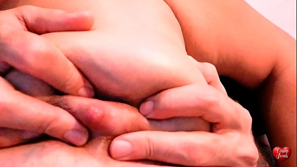 Masaje tetas grandes consigue dulce leche materna