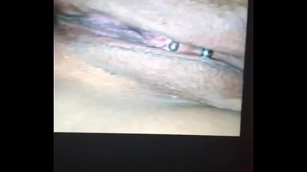 Nonton Cat Getting Licked thumbnail