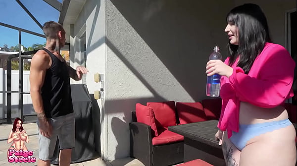 Nonton Airbnb Guest Fucks The Creepy Guy Next Door thumbnail