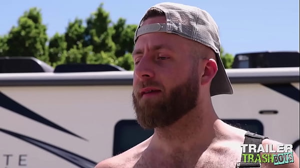 Play MP4 - TRAILERTRASHBOYS Joel Someone Barebacks With Ryan Sebastian