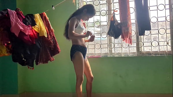 Play MP4 - Indian Desi Housewife Tries Wild Different Positions with Her Secret Boyfriend