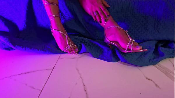 Nonton Safada Greluda: Enfiei Uma Banana E Gozei Pra Caralho! thumbnail