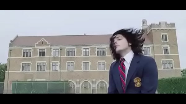 Juicy emos at school and then they stand up for themselves against their juicy bullies by defeating them 