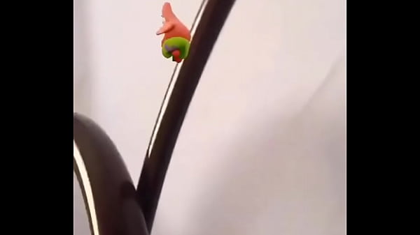 Gostoso Macho Sobrevoando Pica thumbnail