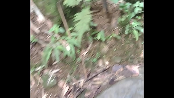 Cruising Con El Conductor Follando En El Bosque thumbnail