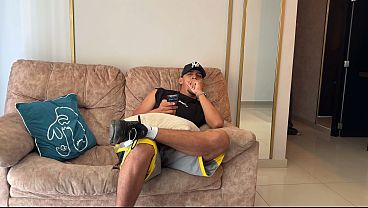 Nonton Mi Vecina Es Muy Cachonda Y Me Busca Para Que Me La Coja Duro Delante De Su Cornudo Marido. thumbnail