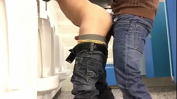 Play MP4 - O DI&Aacute;RIO DE MAMADAS - Muleque me mamou gostoso no banheiro do cinema