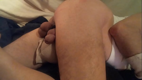 Play MP4 - dildo slut stretches his hole to take Atlas XL&period; extreme 11" around