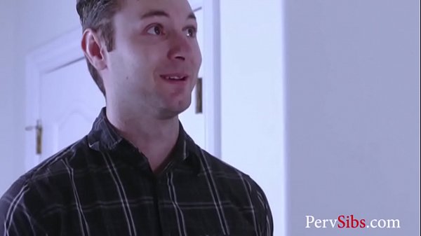 Play MP4 - stepSister Pays Her Debt Off By Fucking Chloe Cherry